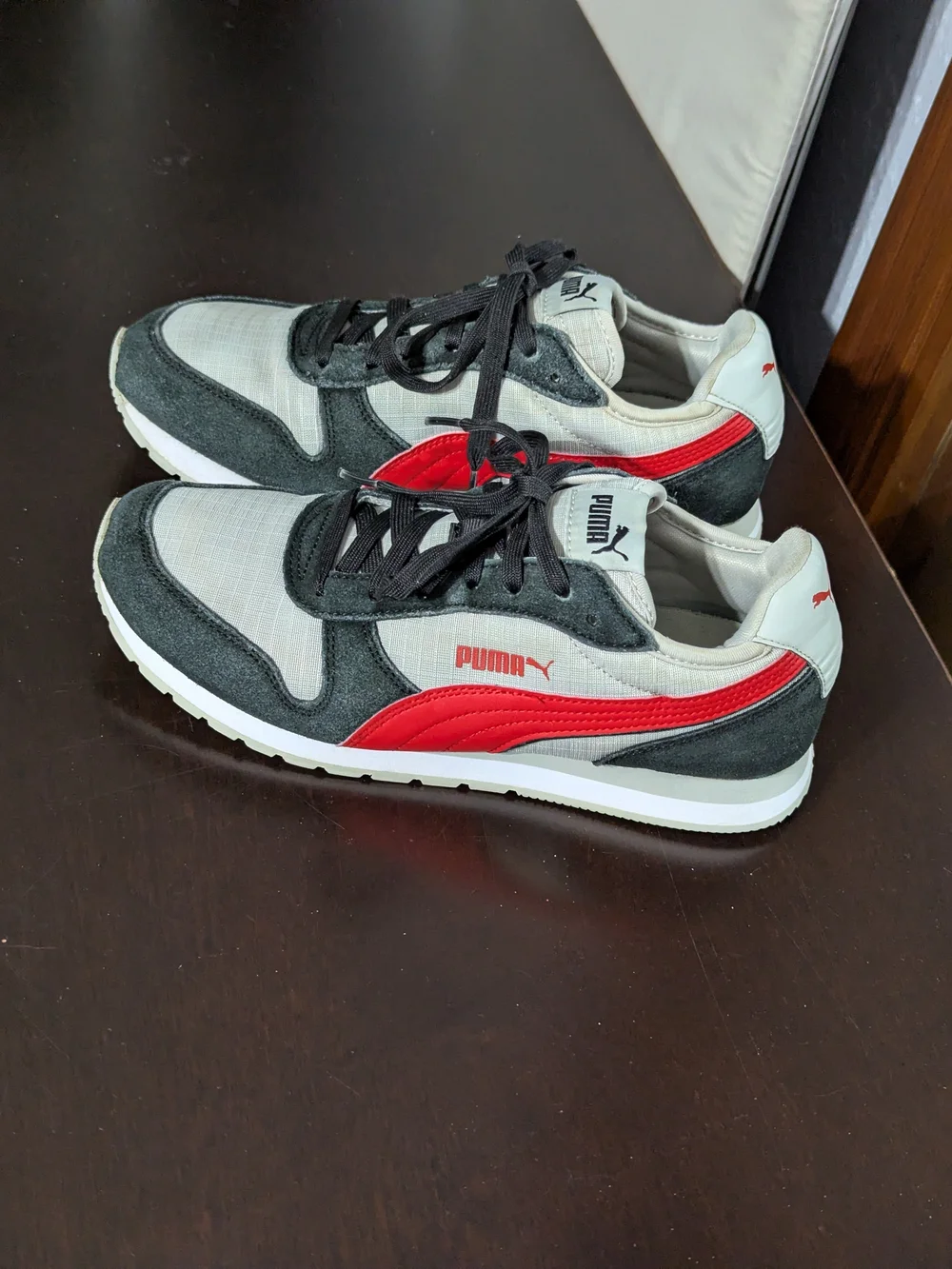 Puma Retro Runner Sneakers in Gray, Black & Red